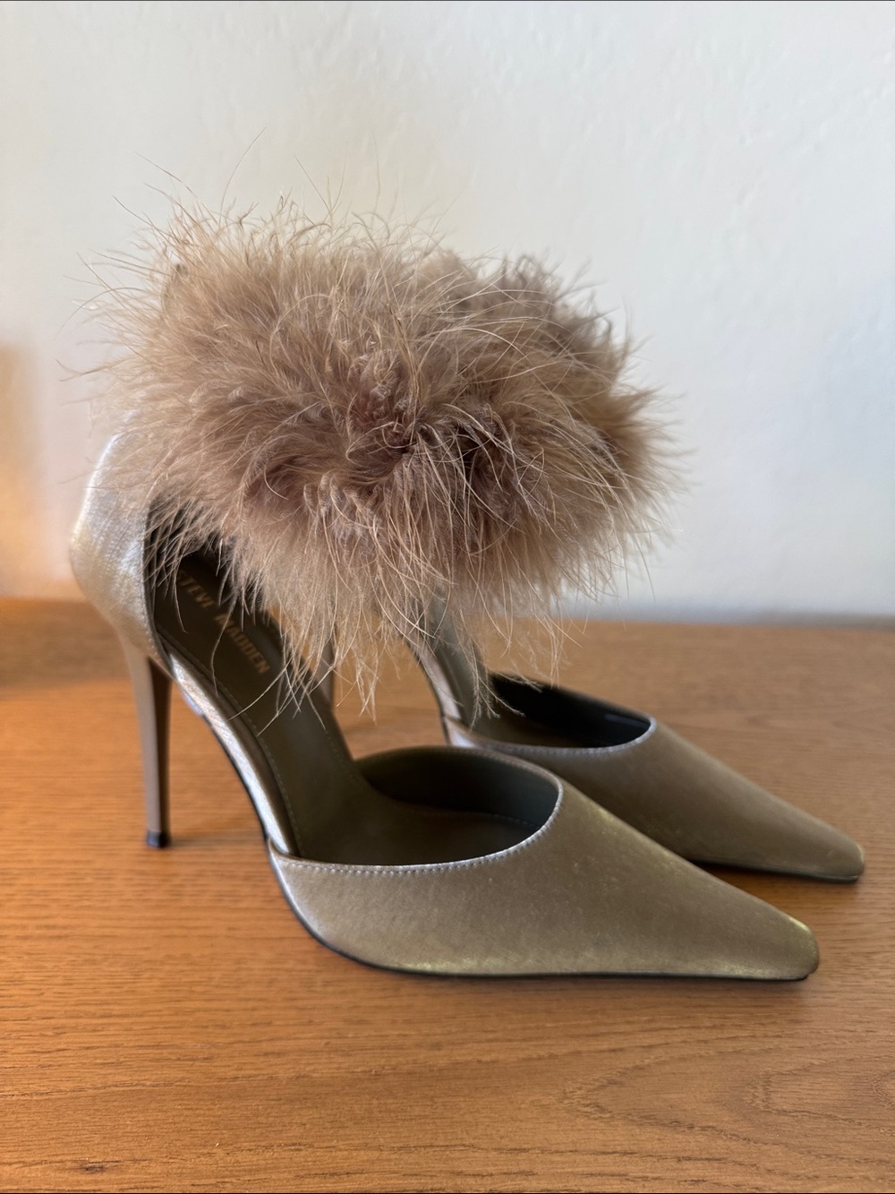 Never worn! Steve Madden shimmery gunmetal Pointed-Toe Heels w Feather Cuff